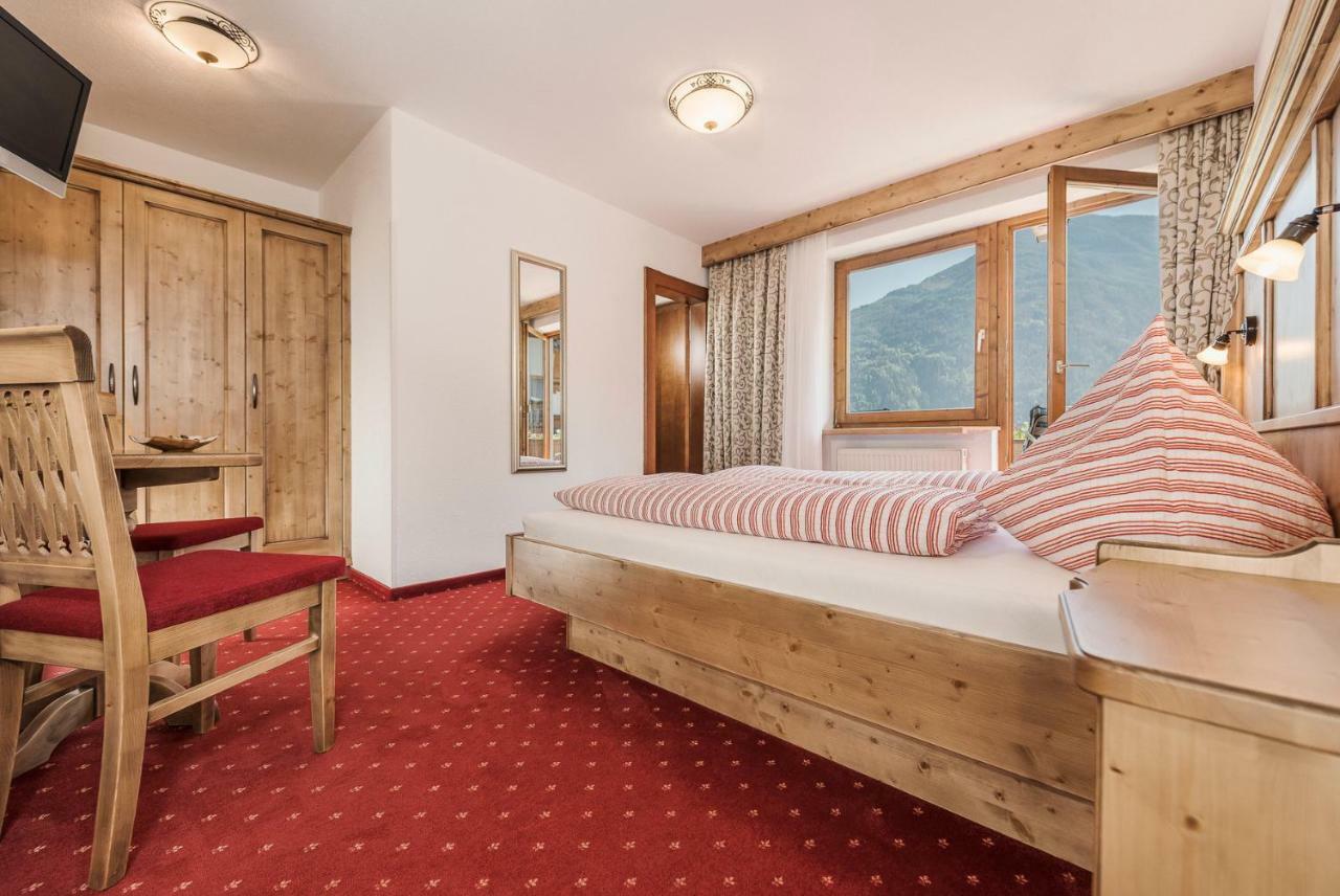 Hotel Haus Christine Ried im Zillertal Exterior foto