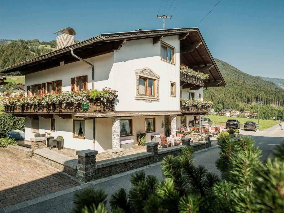 Hotel Haus Christine Ried im Zillertal Exterior foto